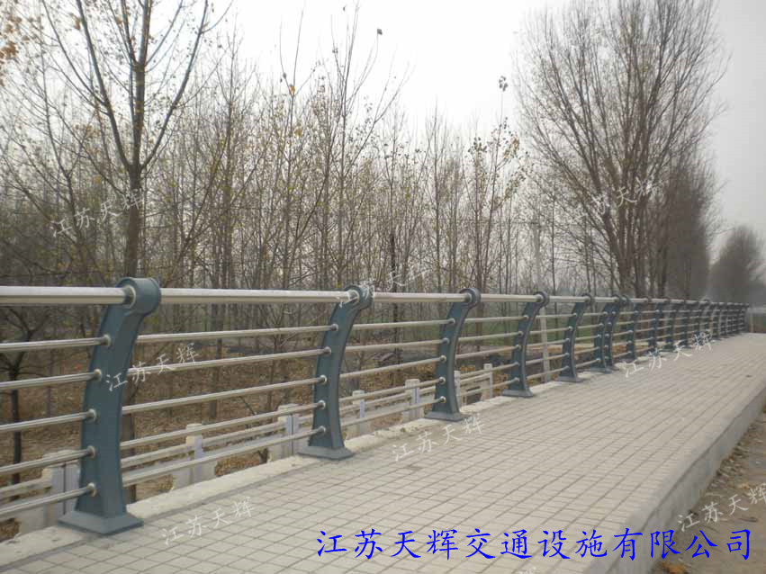 不锈钢桥扶手护栏