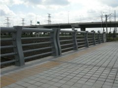铝合金护栏应用桥梁